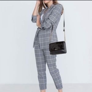 Michael Kors | Black Patent Leather Expandable Crossbody Purse with Gold Chain